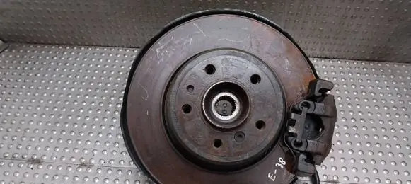 Rear wheel hub spindle/knuckle