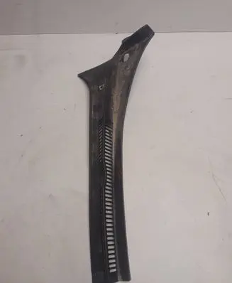 Volkswagen Golf Plus Wiper trim 5M0819404B