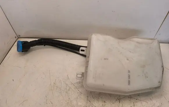 BMW X1 F48 F49 Windshield washer fluid reservoir/tank 7331418