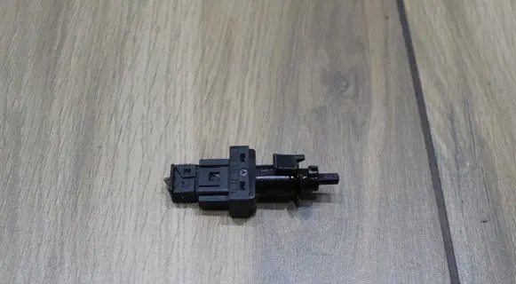 Mercedes-Benz C W203 Clutch pedal sensor 0045452114