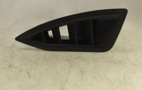 Subaru Outback (BT) Dashboard side air vent grill/cover trim PPTD16RH