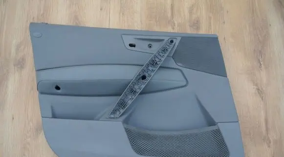 BMW X3 E83 Front door card panel trim