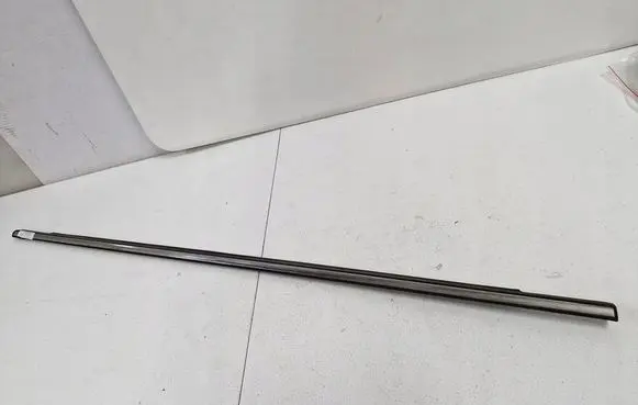 Fiat 500X Front door trim (molding) 