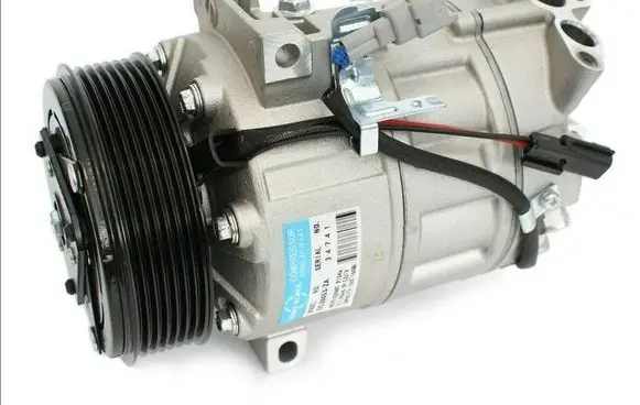 Renault Laguna III Air conditioning (A/C) compressor (pump) 8200890987
