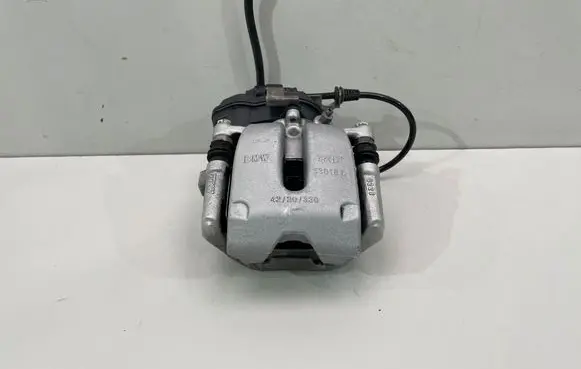 BMW 5 G30 G31 G38 Rear brake caliper 6870576