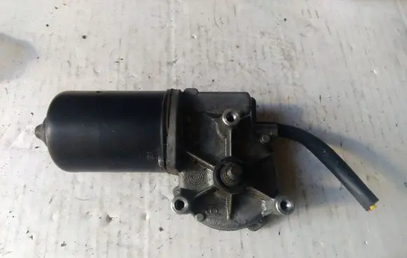 Mercedes-Benz C AMG W203 Wiper motor A2038200442 404517 3155A