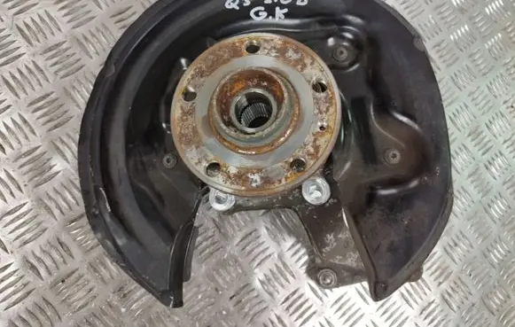 Audi Q3 8U Rear wheel hub