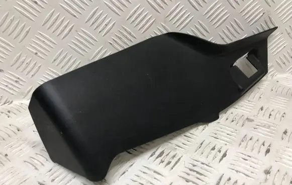 Ford Galaxy Rear/tail light trim molding 6M2113N553AD