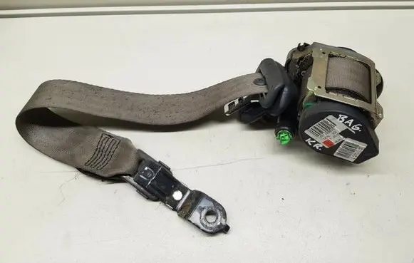 Volvo XC90 Third row seat belt 8686640 nr5617