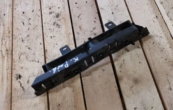 Citroen C5 Front bumper mounting bracket