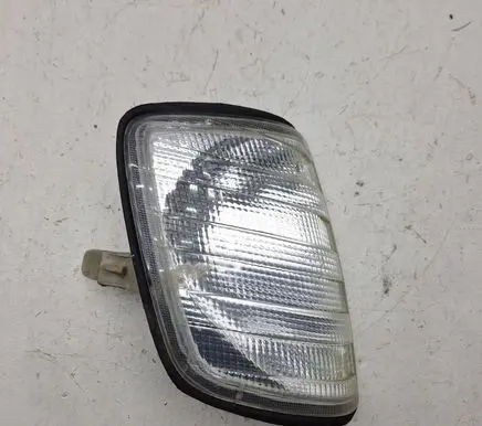 Mercedes-Benz E W124 Front indicator light 