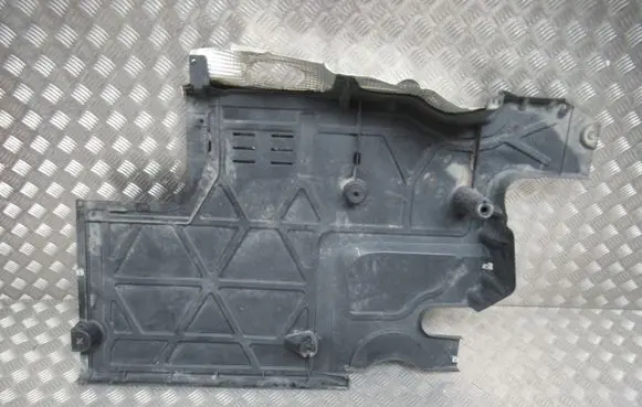 Volkswagen Multivan T5 Engine splash shield/under tray 