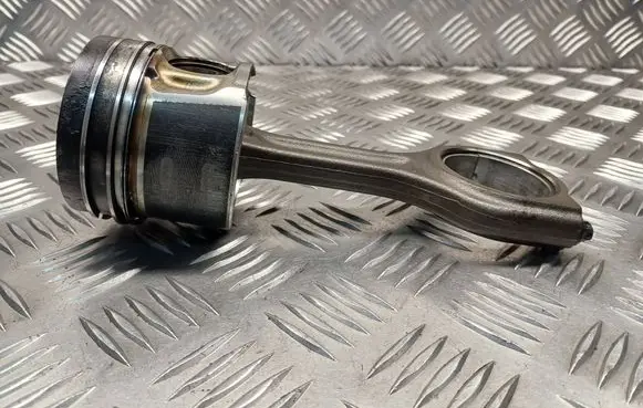 Citroen C4 I Picasso Piston with connecting rod 619 75L118