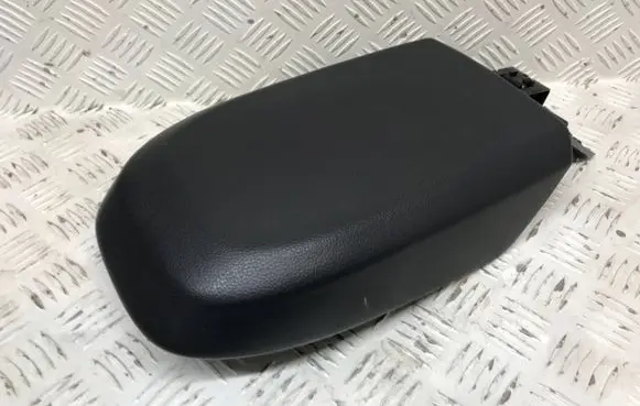 Ford Kuga I Armrest 