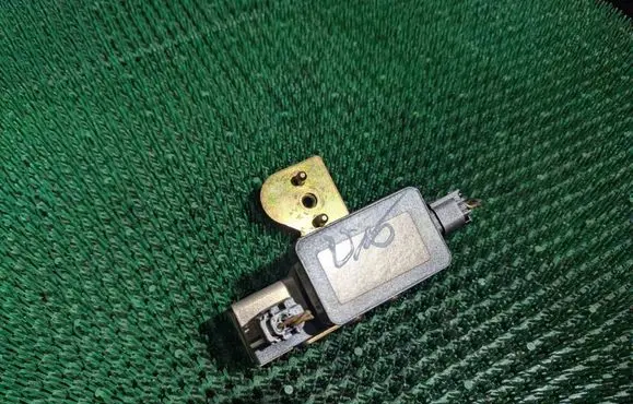 Volkswagen Golf IV ESP acceleration yaw rate sensor 1J0907651A 10098001161