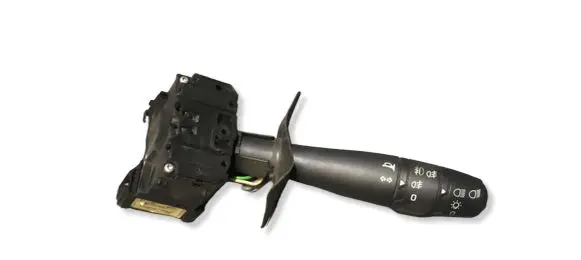 Dacia Duster Wiper control stalk 901057667 820C792586