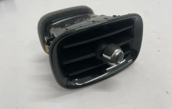 Mini Cooper Countryman F60 Dashboard side air vent grill/cover trim 9332764