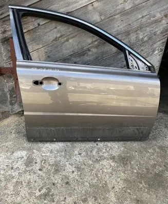 Volvo XC70 Front door