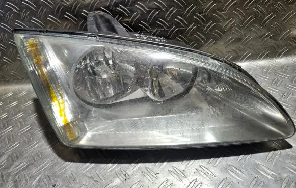 Ford Focus Headlight/headlamp 4M5I13K060AA VP4M5X13K060AA