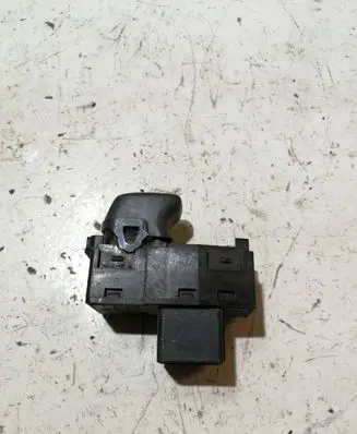 Volvo V70 Electric window control switch 9472275 00W095