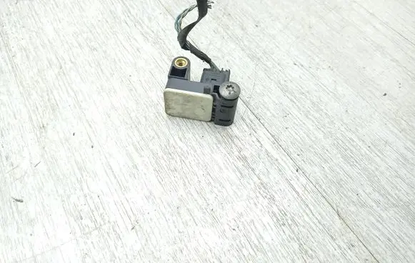 BMW 1 E82 E88 Airbag deployment crash/impact sensor 6911003 0285003900 310810