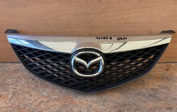 Mazda 6 Front bumper upper radiator grill GJ6A50712
