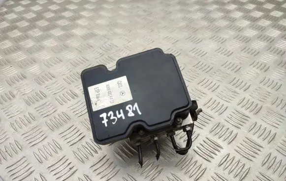 Mercedes-Benz A W176 ABS Pump A0094316412