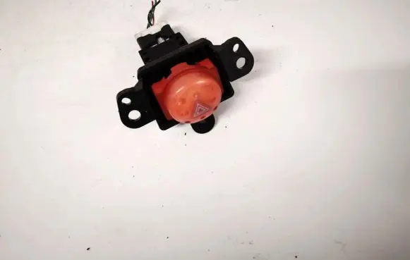 Nissan Almera Tino Hazard light switch niles06016