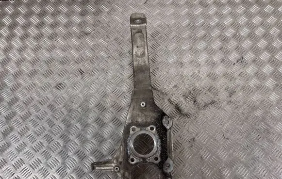 Maserati Levante Front wheel hub 670032052