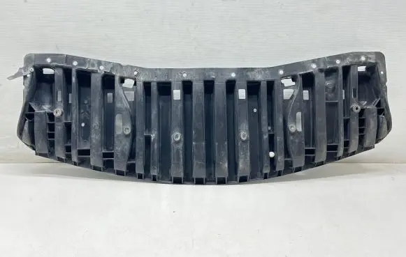 Nissan Note (E12) Front bumper skid plate/under tray 626603VU0A