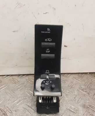 Traction control (ASR) switch