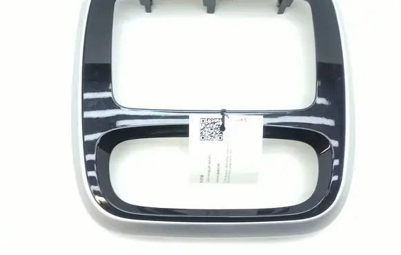 Renault Trafic III (X82) Radio/GPS head unit trim 682602716R 93458089