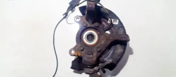 Toyota Auris 150 Front wheel hub