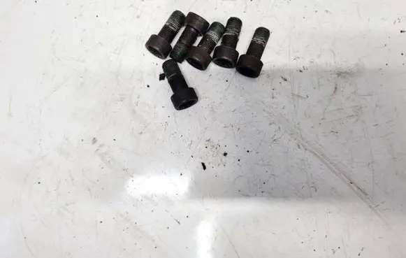 Volkswagen Sharan Nuts/bolts 
