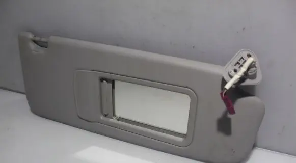 Sun visor clip/hook/bracket