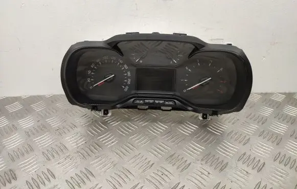Fiat Doblo III Speedometer (instrument cluster) 9838081980