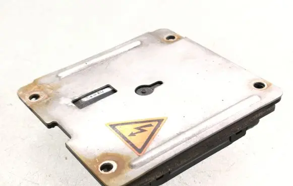 Volkswagen PASSAT B6 Headlight ballast module Xenon 89390030