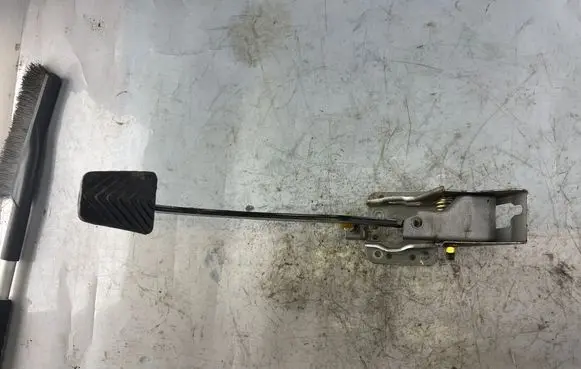 Clutch pedal