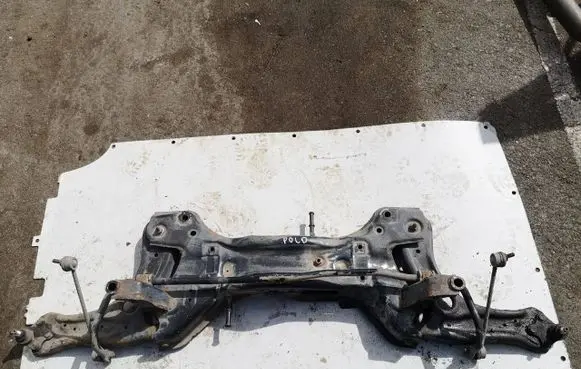 Volkswagen Polo V 6R Front subframe