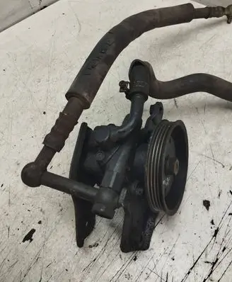 Nissan Primera Power steering pump 4911079100