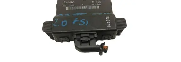 Audi A3 S3 8P Gateway control module 1K0907530B