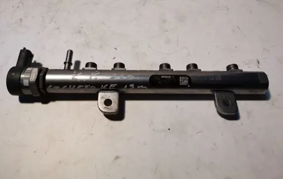 Jeep Grand Cherokee Fuel main line pipe