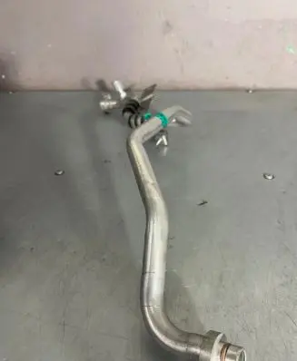 Renault Captur II Air conditioning (A/C) pipe/hose 924804708R 1234YF