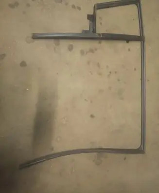 KIA Sportage Rubber seal rear door window/glass 