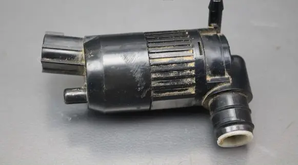 Ford Fusion II Windscreen/windshield washer pump BA5317664AA