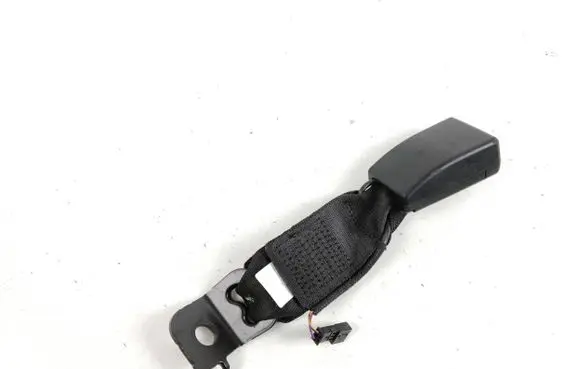 BMW M4 F82 F83 Rear seatbelt buckle 7335288