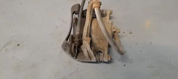 Nissan Qashqai Front brake caliper