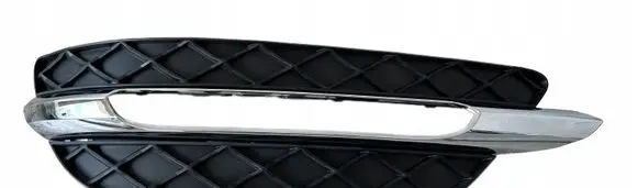 Mercedes-Benz C W202 Front bumper lower grill A2048803224