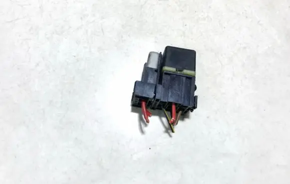 Volkswagen Polo III 6N 6N2 6NF Other relay 141951253b