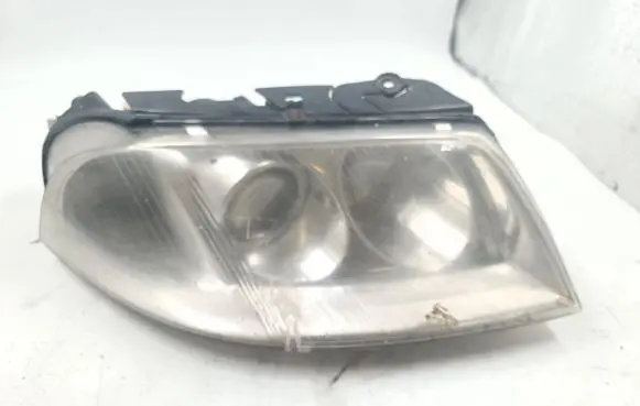 Volkswagen PASSAT B5.5 Headlight/headlamp 3817